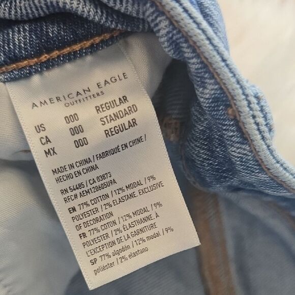 American Eagle Outfitters Light Blue Distressed Skinny Jeans - Picture 2 of 5